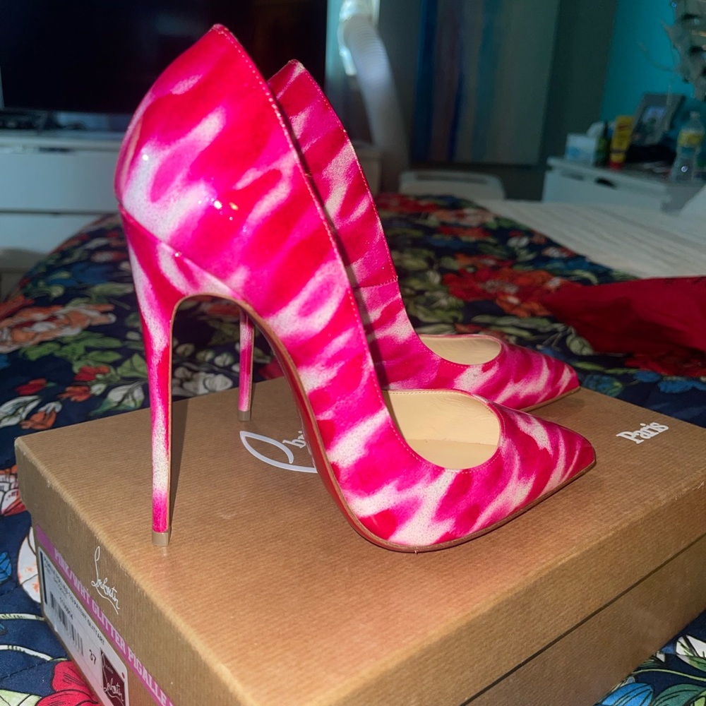 New Christian Louboutin Pink Glitter